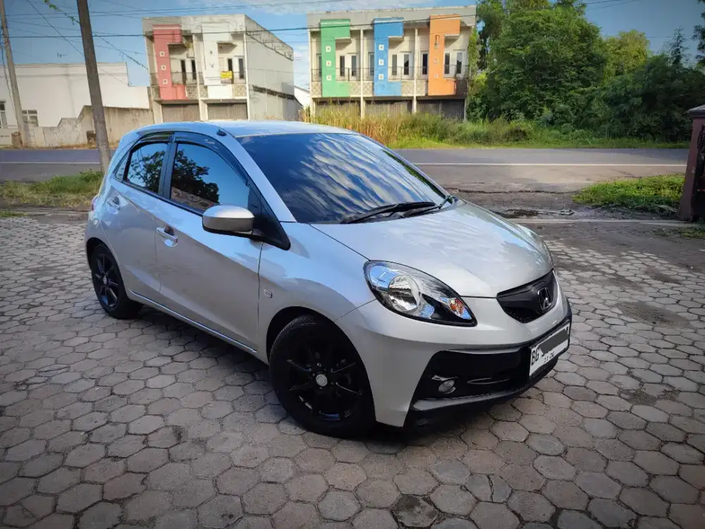 Honda brio E manual thn 2015 abu-abu muda