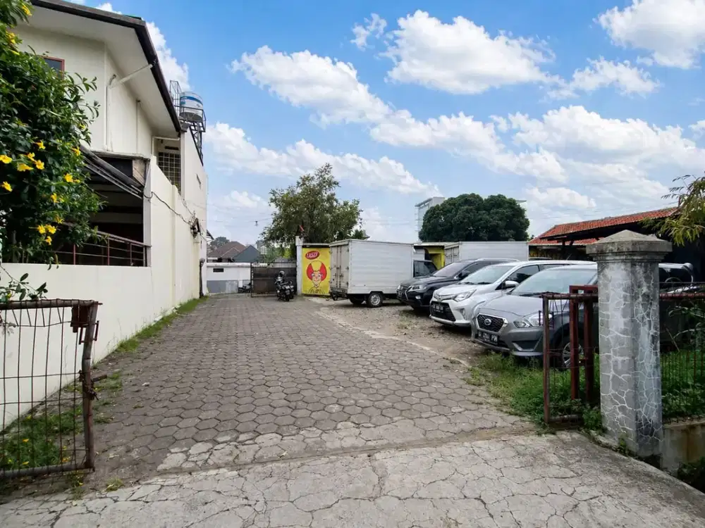 Jual Kantor & Gudang Bagus Strategis di Sayap Pasteur Bandung