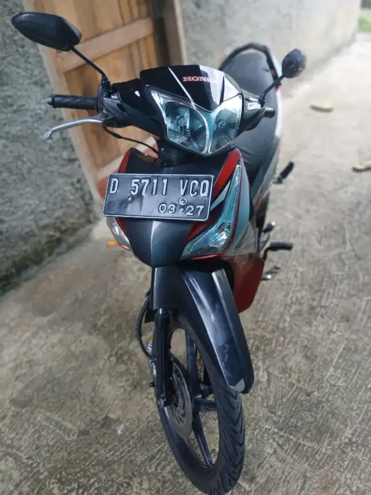 Honda supra x 125 helm in