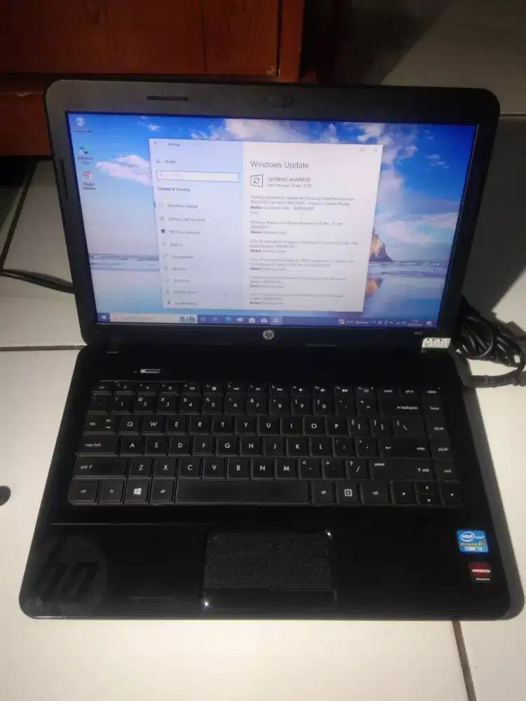 Laptop Hp 1000 core i5