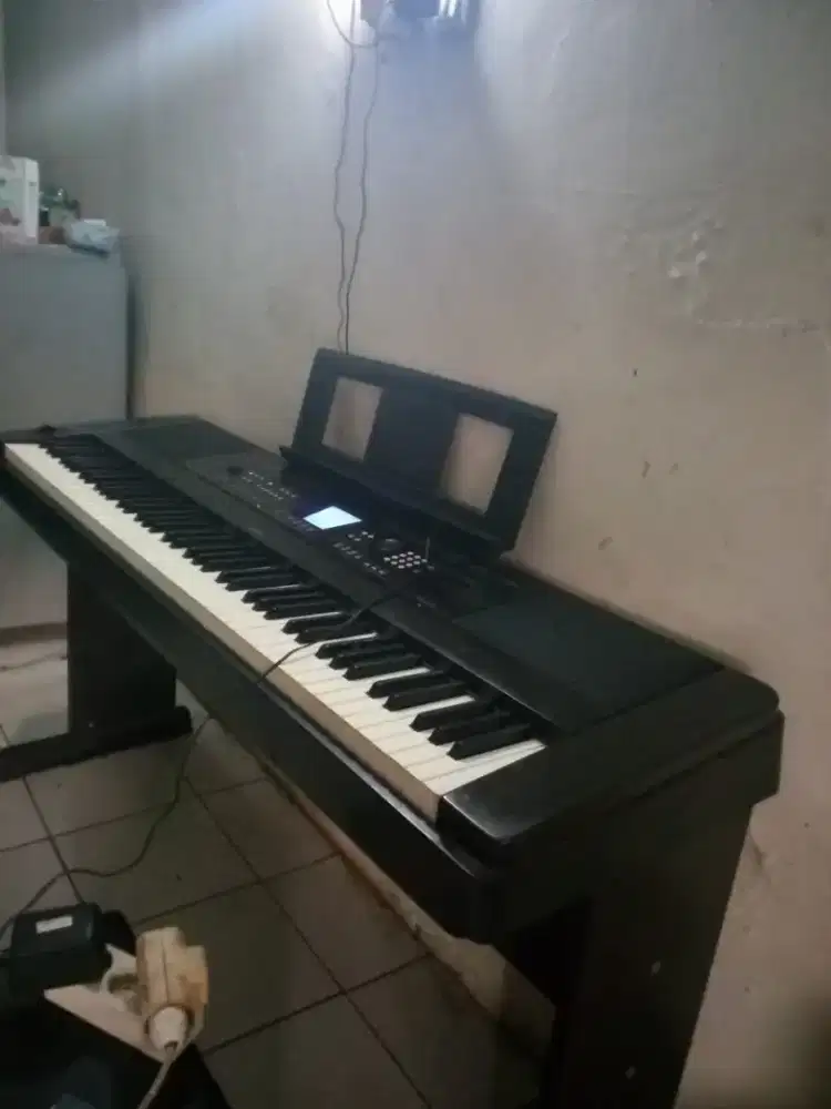 Yamaha  DGX 650
