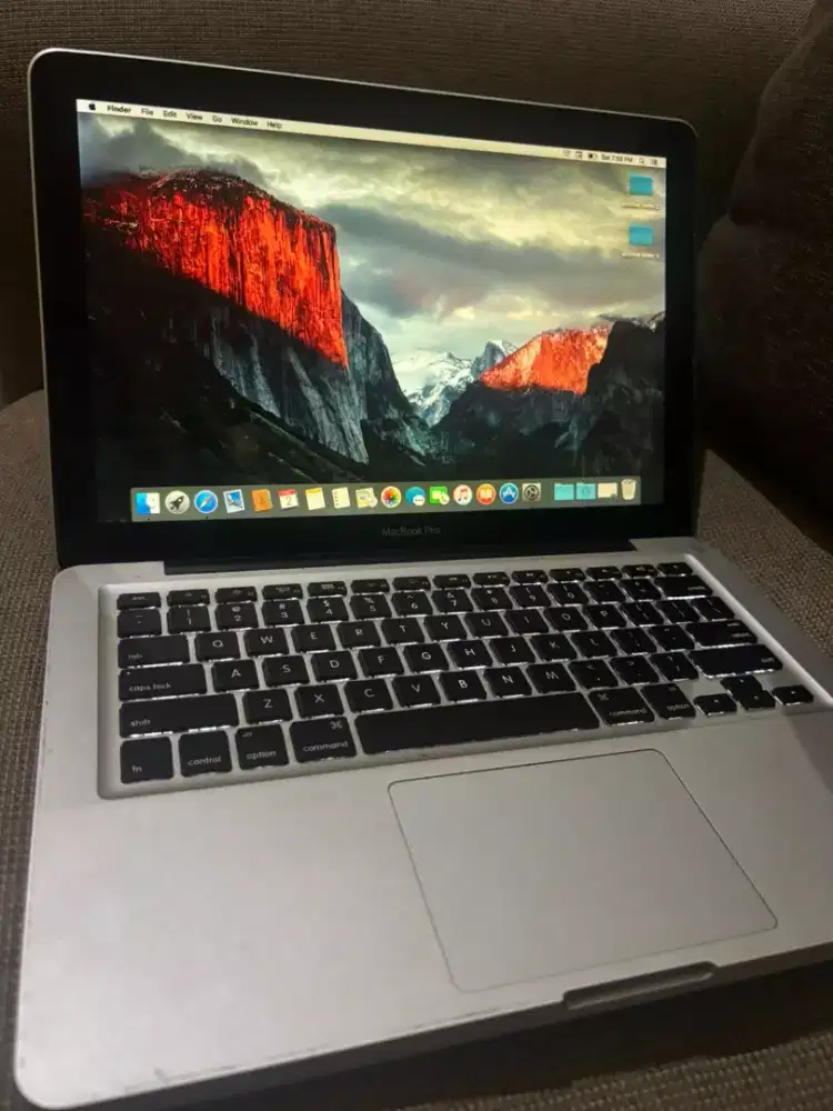 Macbook pro corei5 13inch