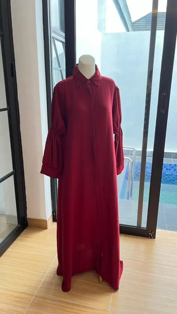 Dress merah merek ANS