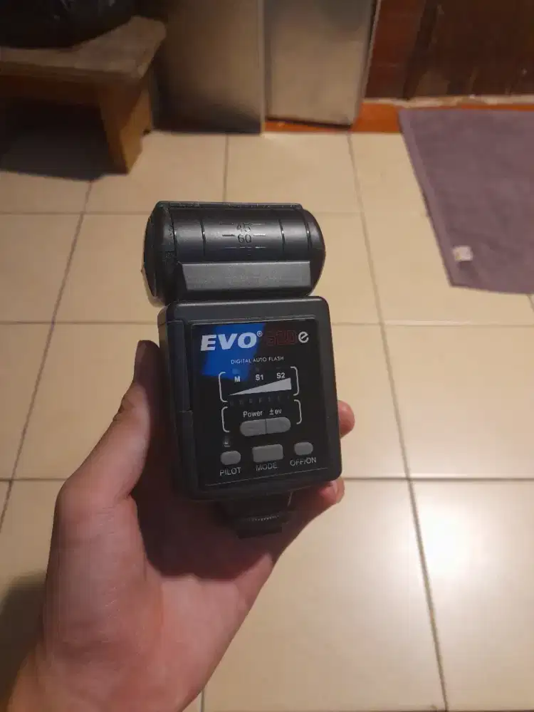 Flash camera Evo 620e