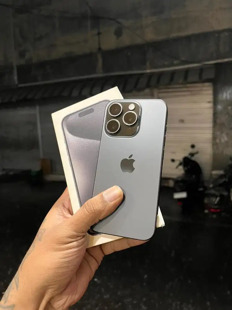 Iphone 15 pro 128GB bea cukai esim kartu non fisik full acc original