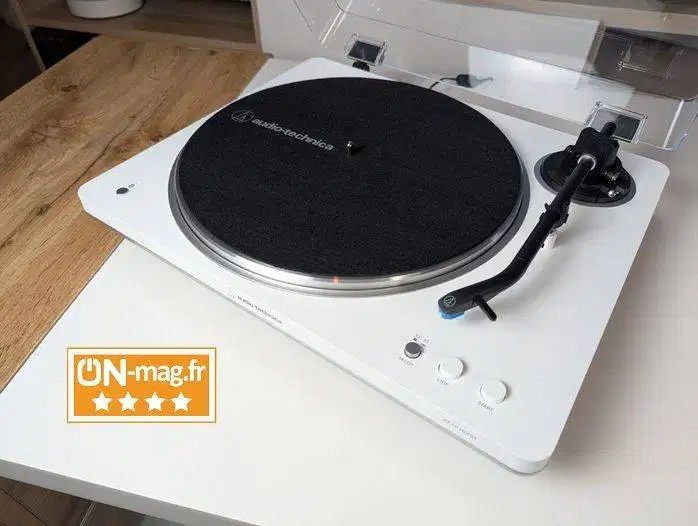 Audio-Technica LP70XBT Fully Automatic Wireless Belt-Drive Turntable