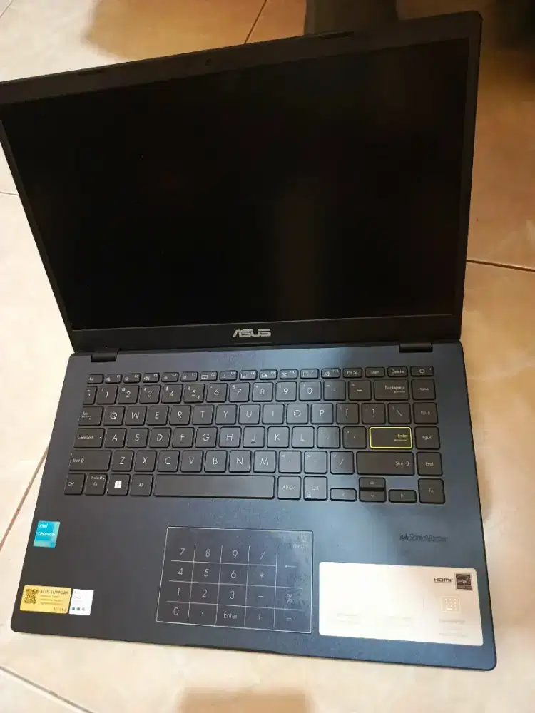 Laptop asus e410ka garansi 2027