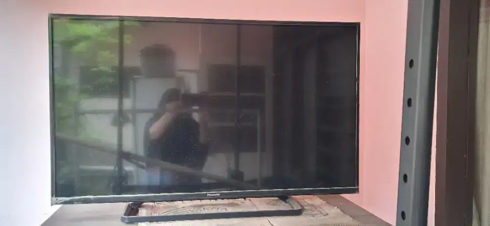 DIJUAL TV 42 INC PANASONIC MATI TOTAL