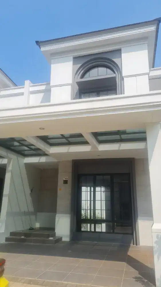 Disewakan Rumah Baru Vicente Grand Wisata