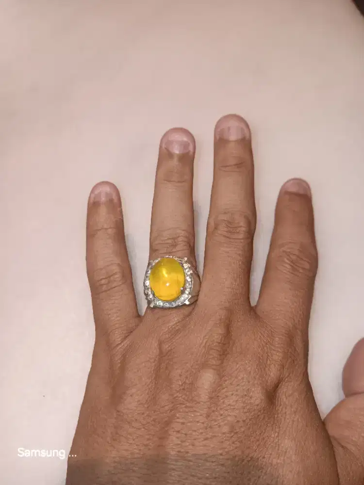 Batu Garut Kuning