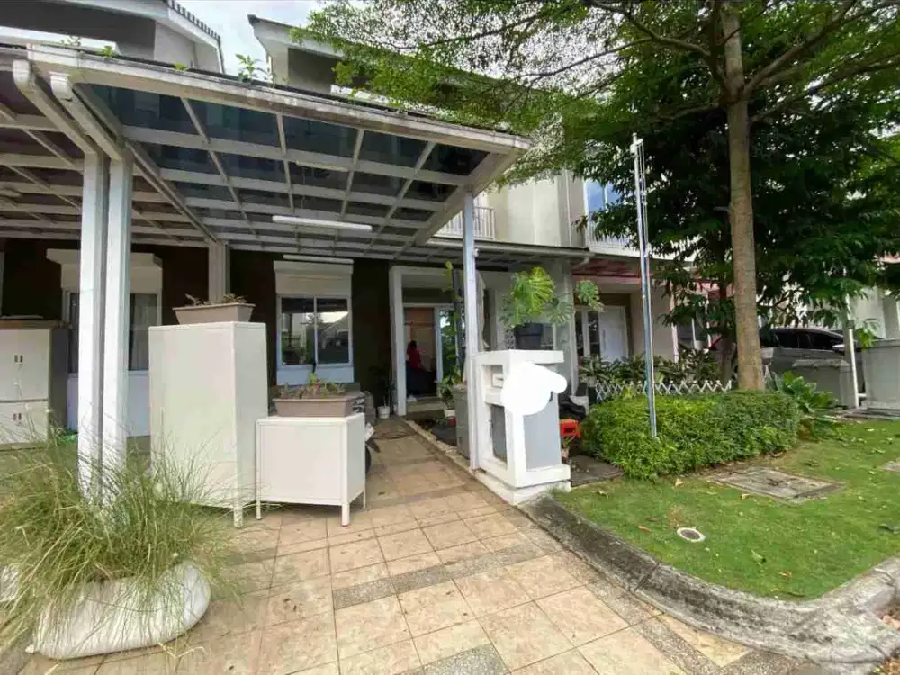 Rumah Chnthia KT 2 8hadap Selatan dekat ke club house