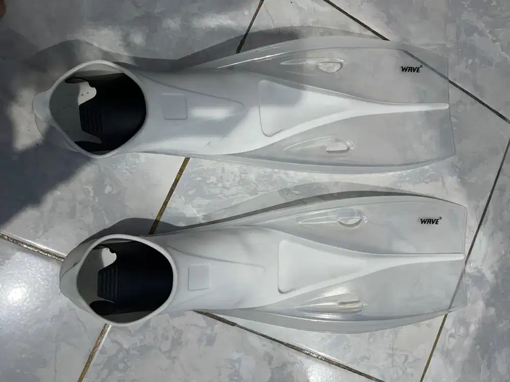 Fins pendek merek wave