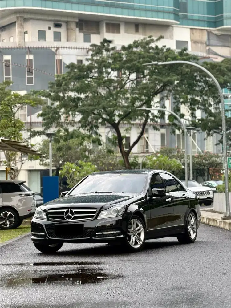 CASH Mercedes-Benz C300 Panoramic 2013 FACELIFT LIKE NEW