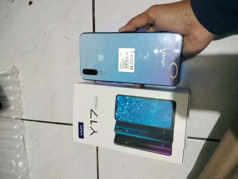 Vivo y17 new smartphone