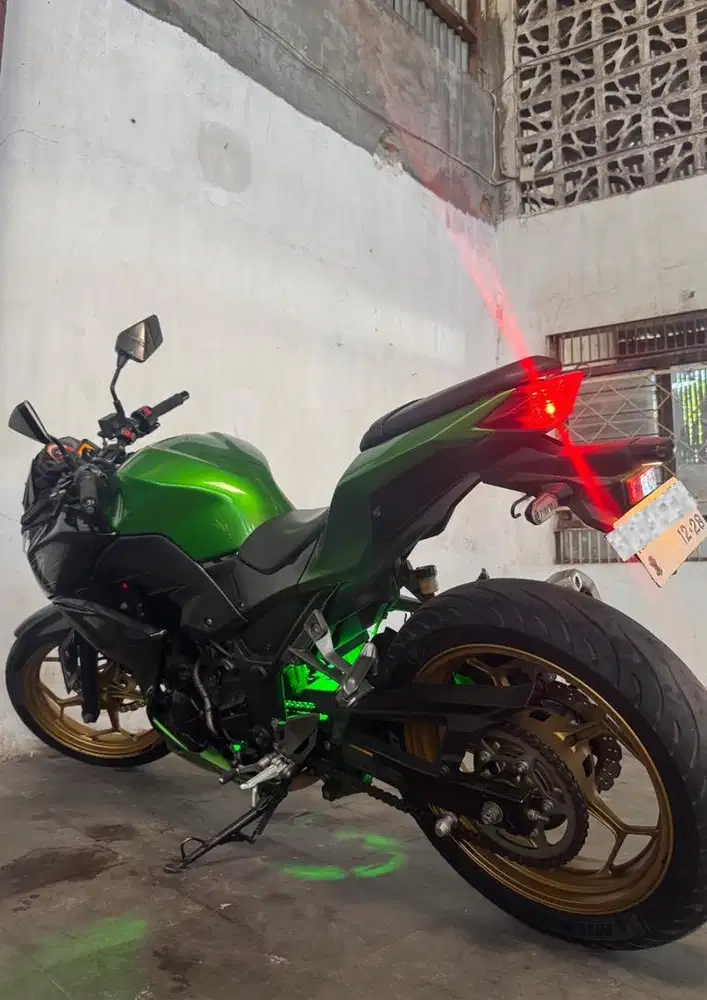 kawazaki Z250 tahun 2016