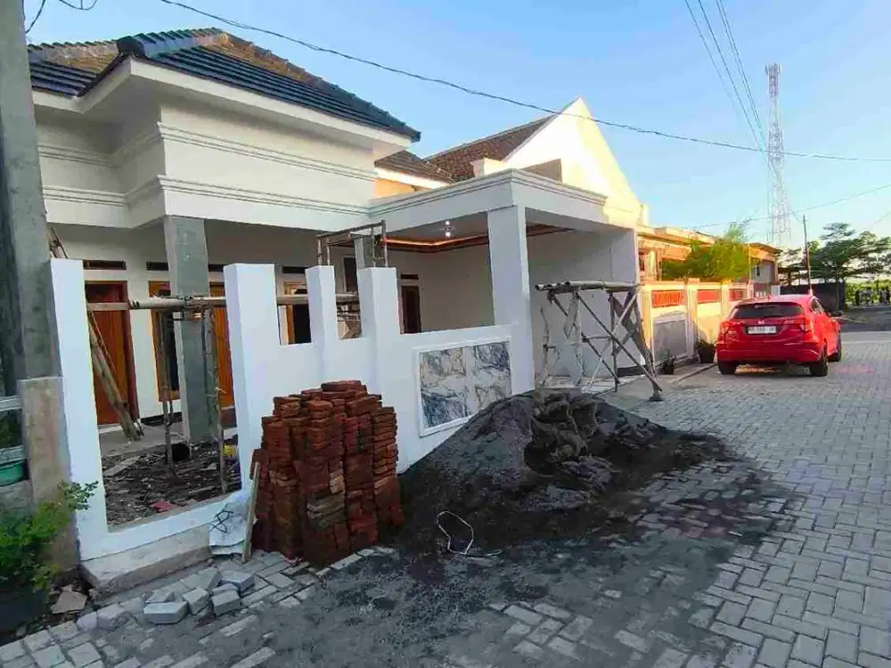 RUMAH CANTIK WARU GENTAN SOLO