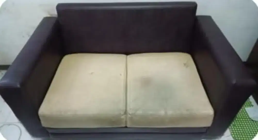 SOFA 2 SEATER BAHAN KULIT + 2 BANTAL SOFA KULIT TWOTONE