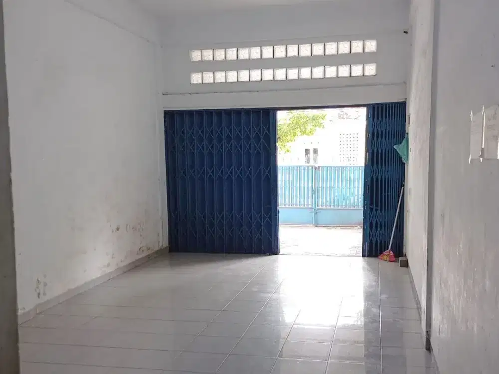 Disewakan Ruko  4 tingkat Jalan HM Said deket simpang jalan Sena