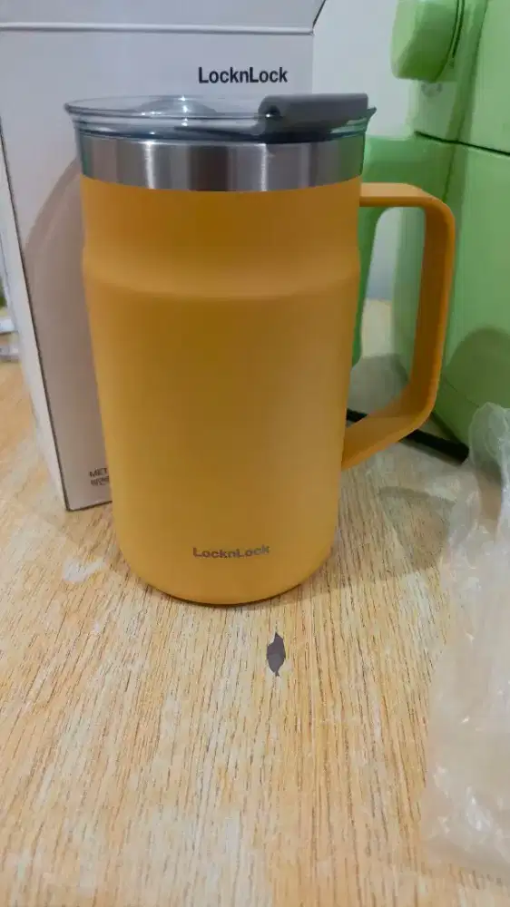 LocknLock Metro Mug 600ml 
Ex hadiah, kondisi new & lengkap box+sikat
