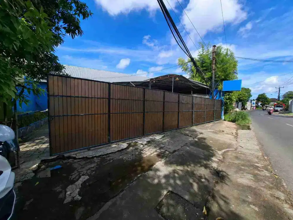DISEWAKAN GUDANG LUAS 10 ARE DI GUNUNG SALAK DENPASAR SIAP HUNI HARGA MURAH