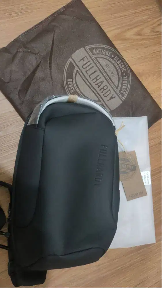Tas Slempang Fullhardy PLSK 1227 BL