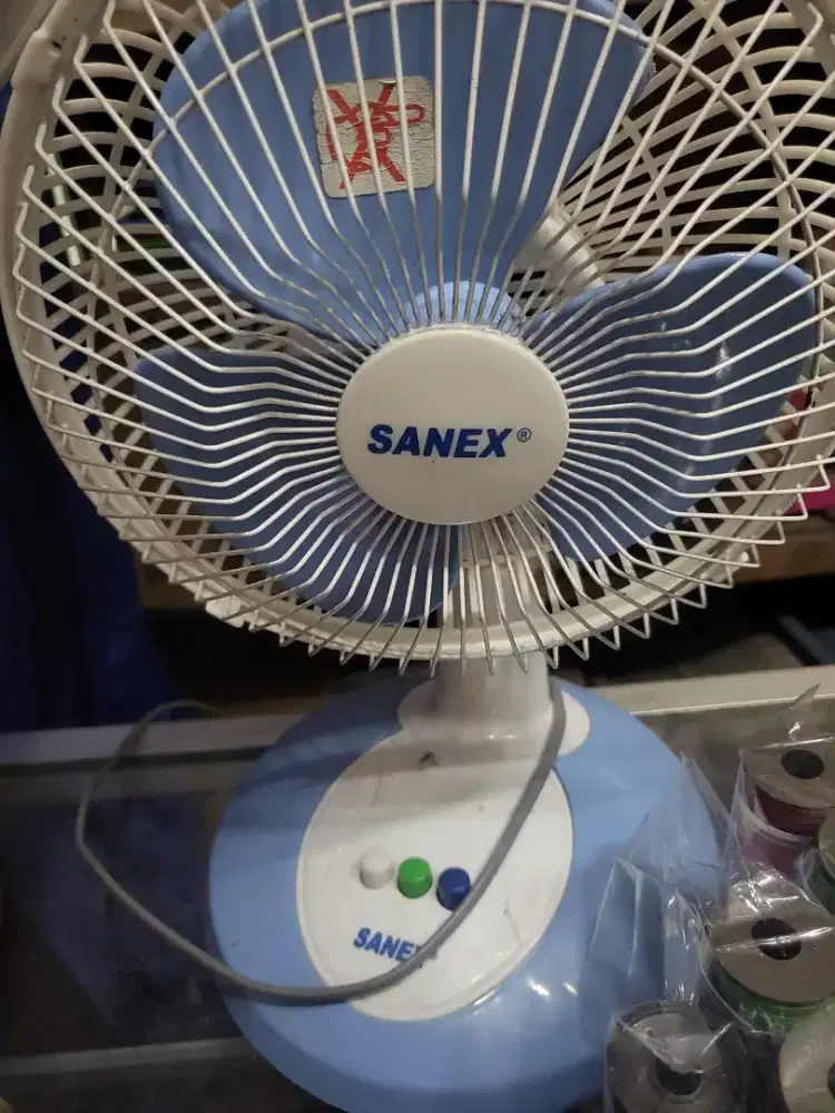Kipas angin kecil sanex