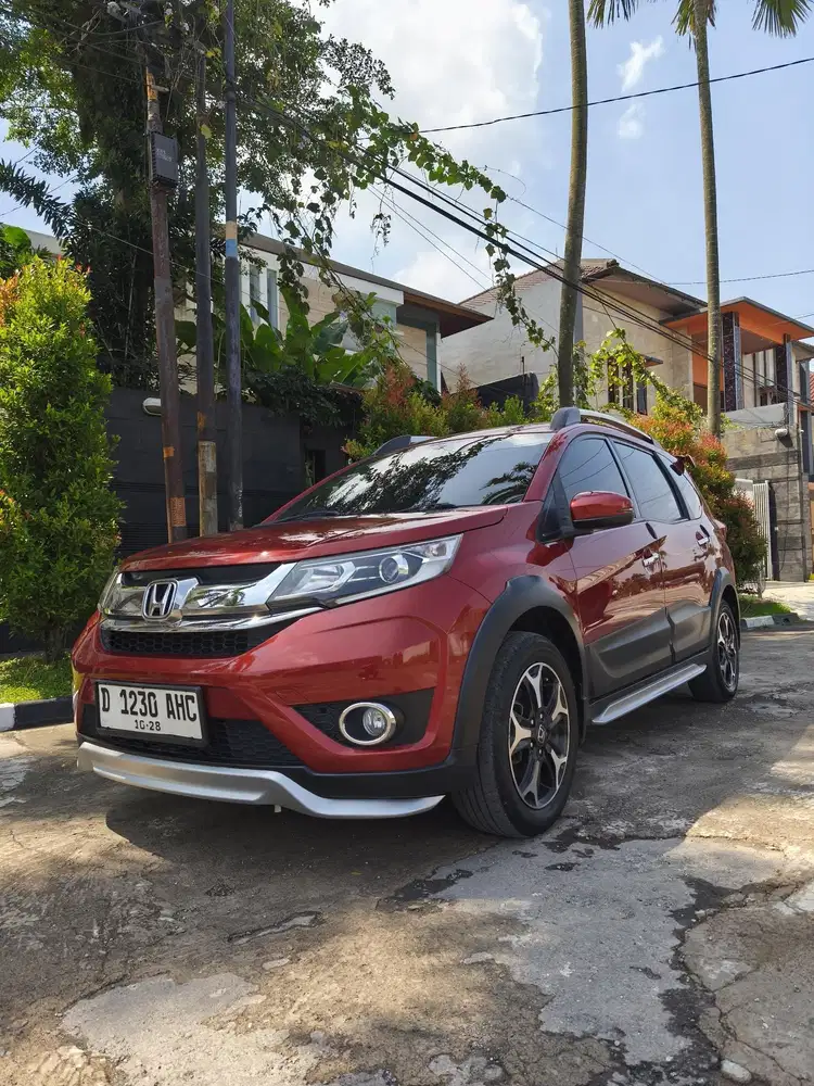 Honda BR-V 1.5 Prestige At 2018 Merah Low Km.90Rban