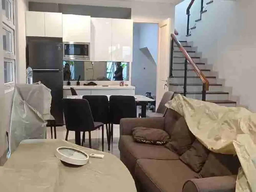 Sewa rumah bagus & modern Cipete Jakarta selatan ( semi furnished )