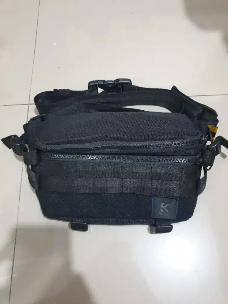 Waistbag Hitam Pria Merk Sidekick Project