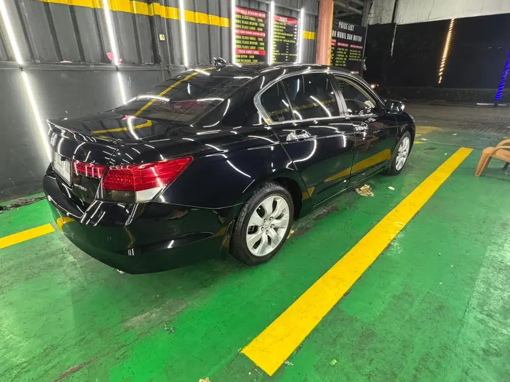 Honda accord 2008 hitam atas nama sendiri