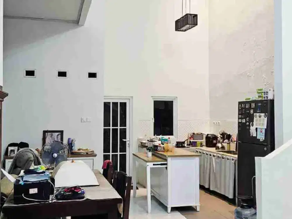 Jual murah Rumah gunung lestari ( baru renov full ) siap huni semi furnished ceilling tinggi Tangerang selatan