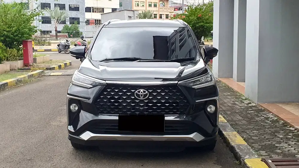 Toyota Avanza Veloz 1.5 Q CVT Non TSS Camera 360 2021 Like New Record