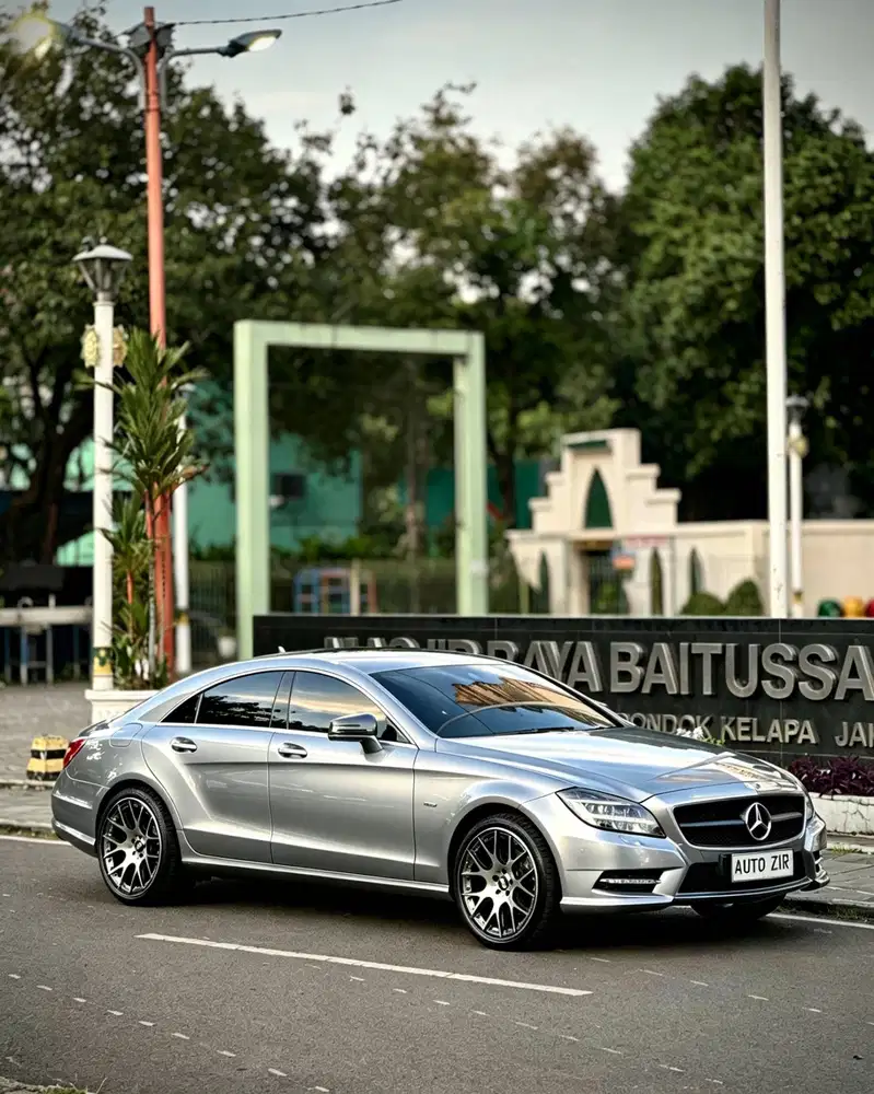 Mercedes Benz CLS 350 Grey 2012 Tdp Murmer Ori Menarik Bu Antik Baru