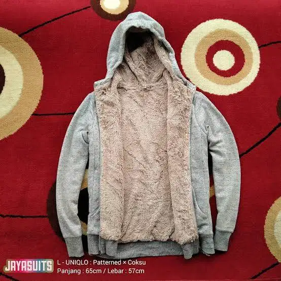 Jaket UNIQLO Sherpa