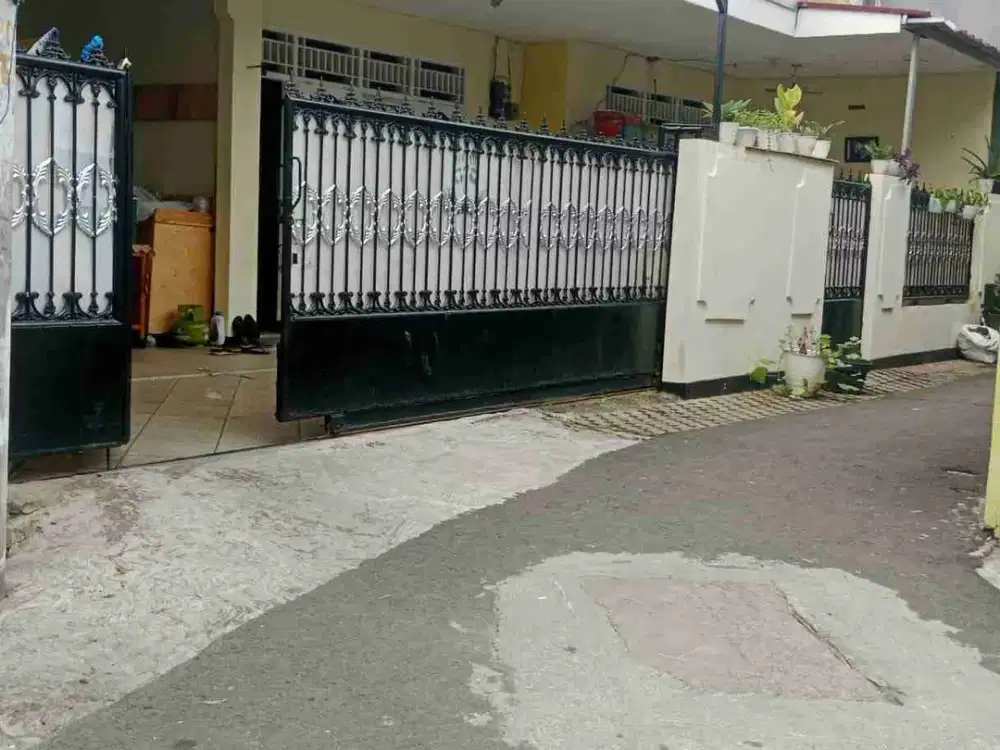 Di Jual Rumah di Pejaten Timur Pasar Minggu Jakarta Selatan