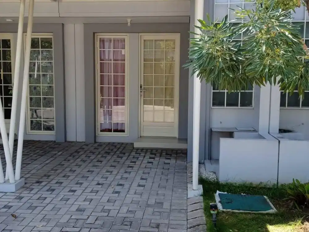 Dijual Rumah Bagus Minimalis Nyaman. Grand Pakuwon, Queensland, Surabaya