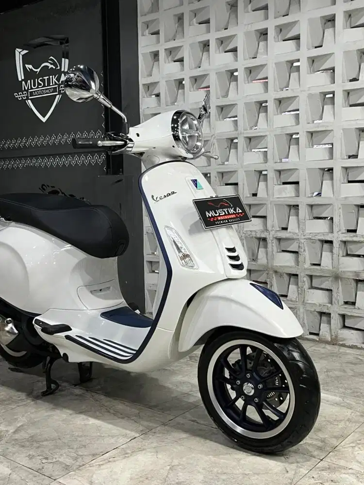 VESPA PRIMAVERA S150 ABS 2022 WHITE SNOW - Chintia Mustika