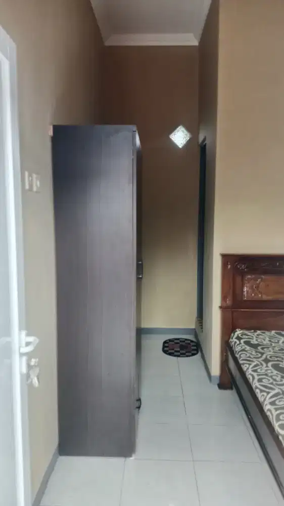 Azwa Kost Kamar AC Reguler