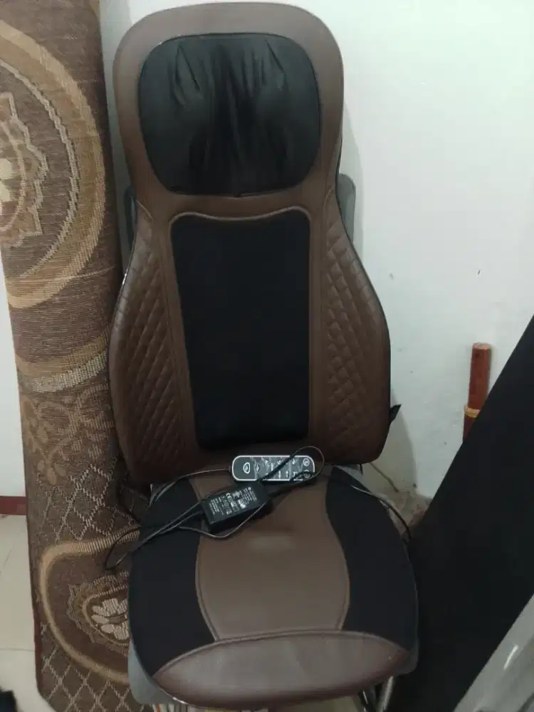 Alat terapi pijit badan
