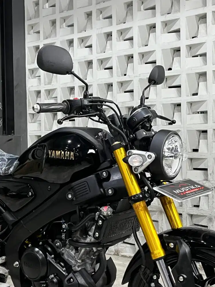 YAMAHA XSR 155 2024 BLACK GOLD - Chintia Mustika