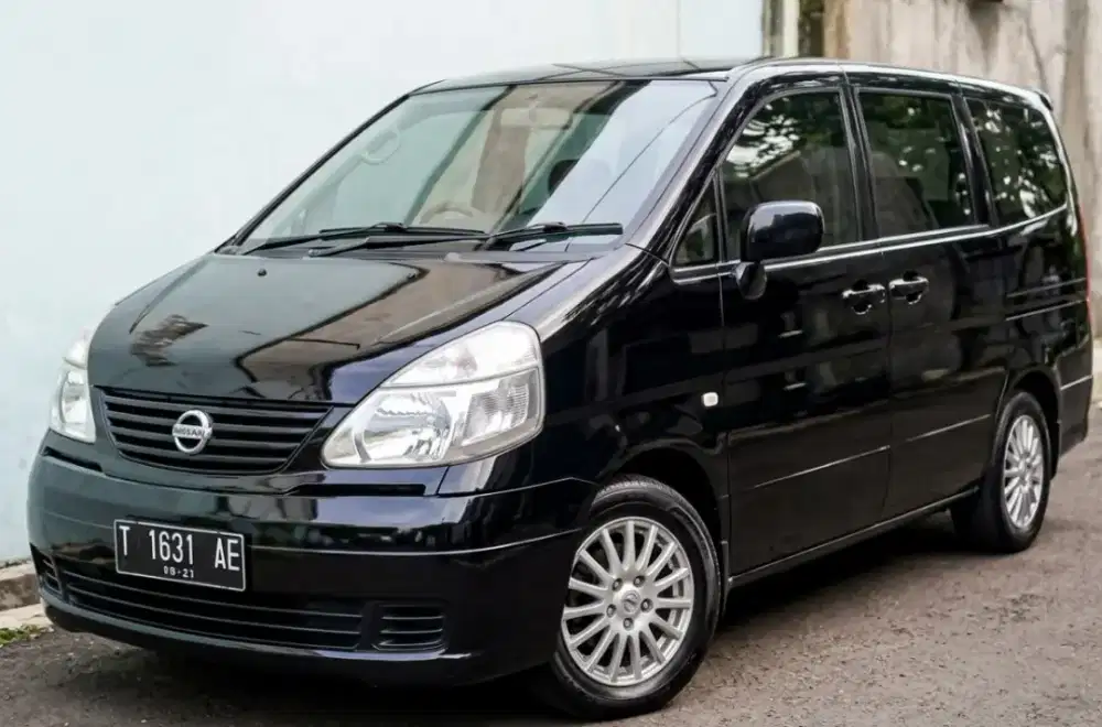 Nissan Serena CT 2010 – Nyaman, Siap Pakai, Mobil Keluarga Andalan