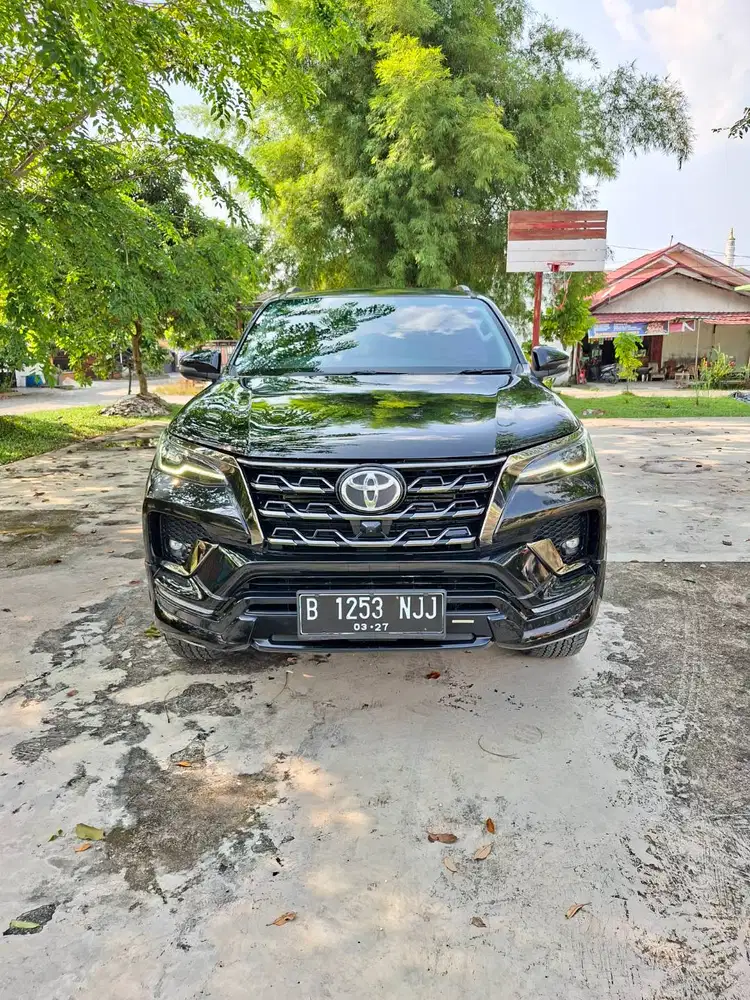 TOYOTA FORTUNER GR 2.4 2022