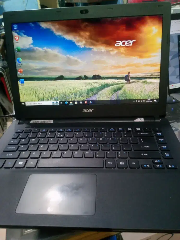 LAPTOP ACER ASPIRE ES1-431. RAM8GB/SSD128GB. Slim & Mulus