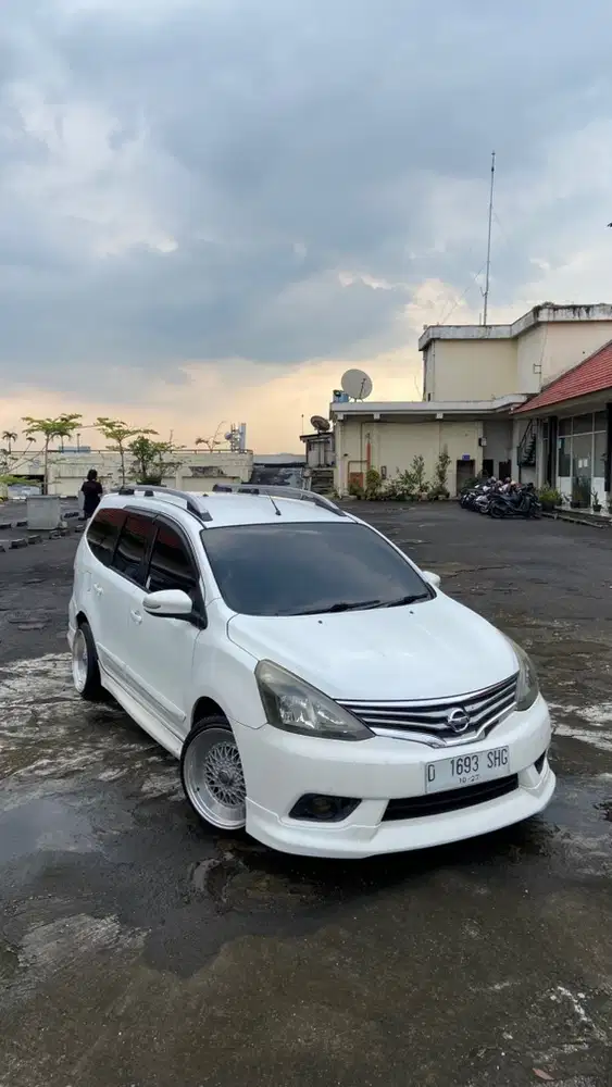 Nissan Grand livina 2013 Bensin