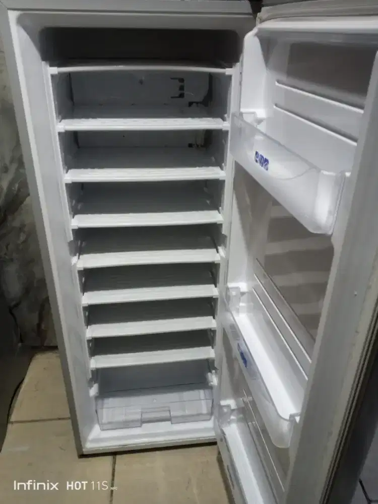 Jual bu freezer kulkas ukuran 8 rak normal no kendala