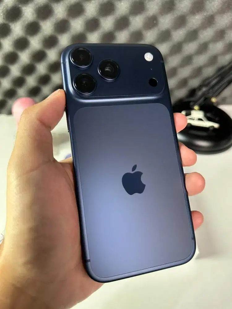 iPhone 17 Pro Max 256GB Deep Blue iBox