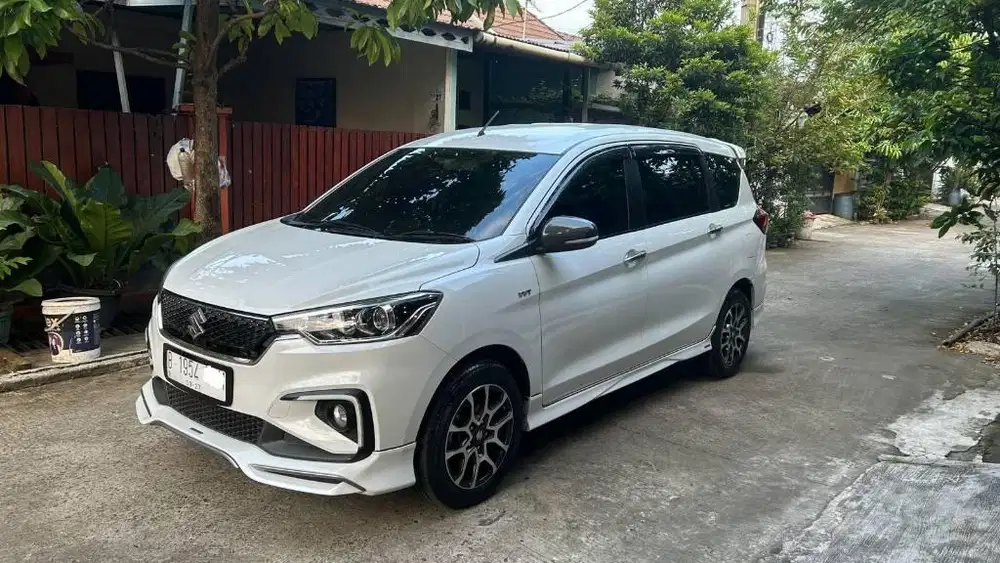 Ertiga sport hybrid AT 2022 ( gresss)