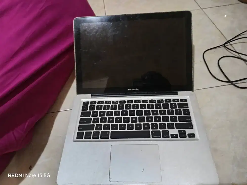 Dijual MacBook pro 13 late 2008, kondisi mati