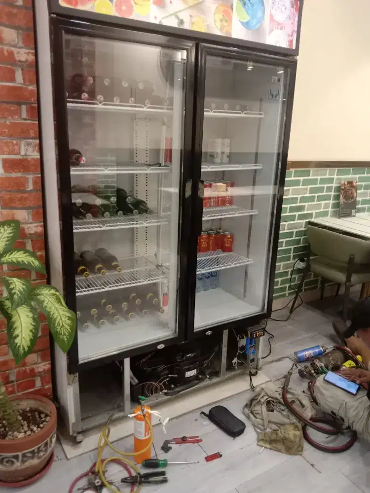 Kulkas freezer chiller showcase AC Coldstorage pendingin tukang