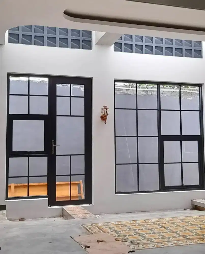 Jendela dan pintu Aluminium